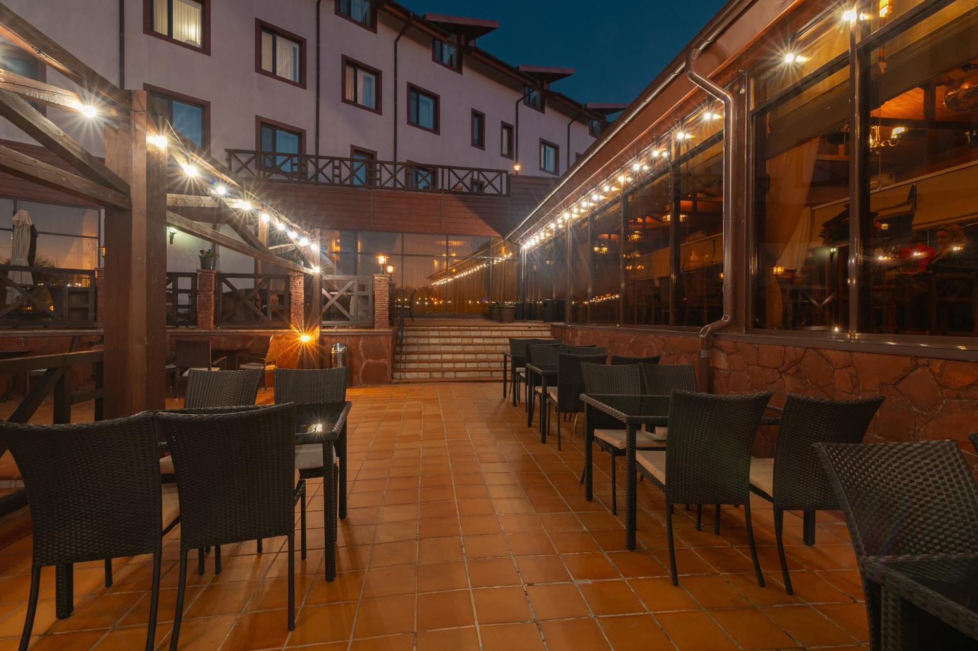 Terrassa Park Hotel Borovoe Buitenkant foto