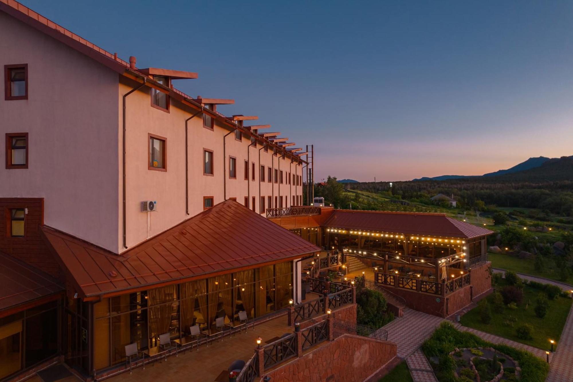 Terrassa Park Hotel Borovoe Buitenkant foto
